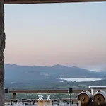Ecodomaine & Distillerie U Viaghju Bed & Breakfast 4*