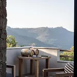 Alojamento de Acomodação e Pequeno-almoço Ecodomaine & Distillerie U Viaghju Muro (Corsica)