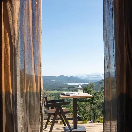 Bed & Breakfast Ecodomaine & Distillerie U Viaghju