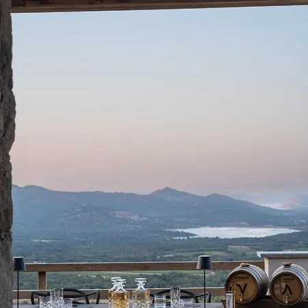 Ecodomaine & Distillerie U Viaghju Bed and breakfast *