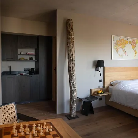 Ecodomaine & Distillerie U Viaghju Muro (Corsica)