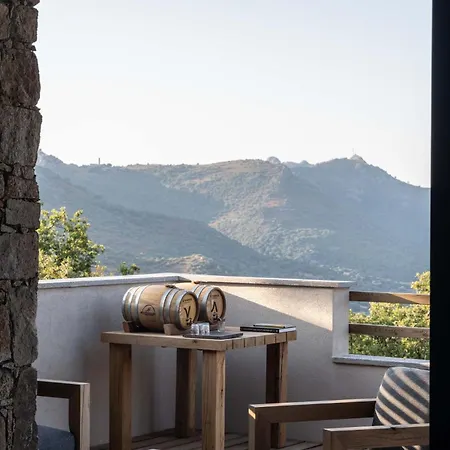 Nocleg ze śniadaniem Ecodomaine & Distillerie U Viaghju Muro (Corsica)