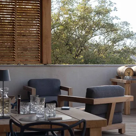 Ecodomaine & Distillerie U Viaghju Muro (Corsica)