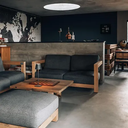 Ecodomaine & Distillerie U Viaghju Panzió