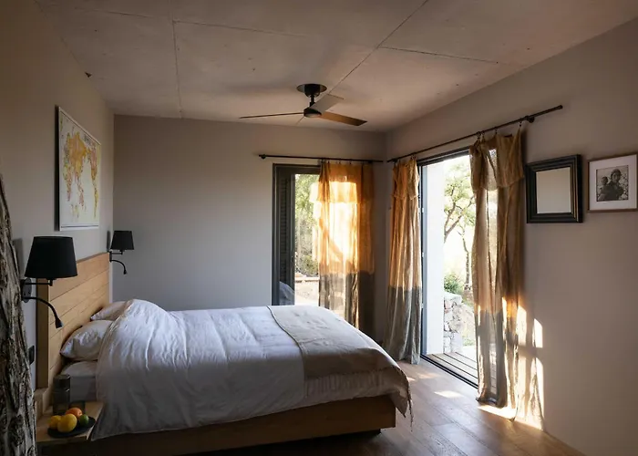 Ecodomaine & Distillerie U Viaghju Muro (Corsica)