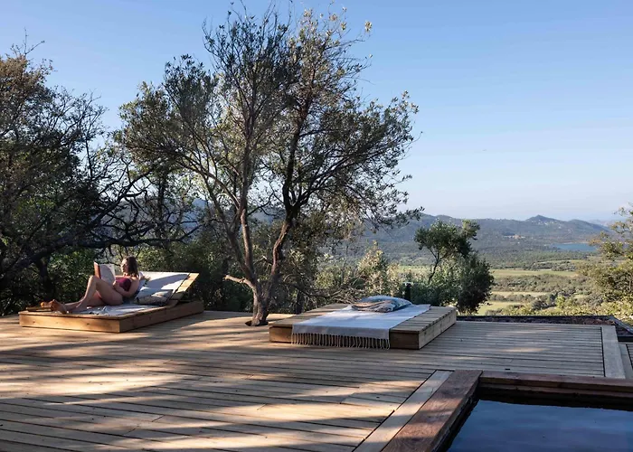 Ecodomaine & Distillerie U Viaghju فندق مبيت وإفطار